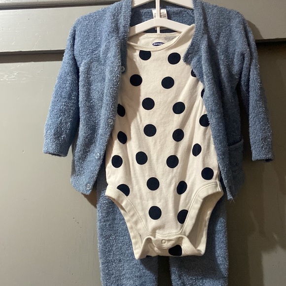 Soft blue matching set **free onesie with** - Picture 4 of 4